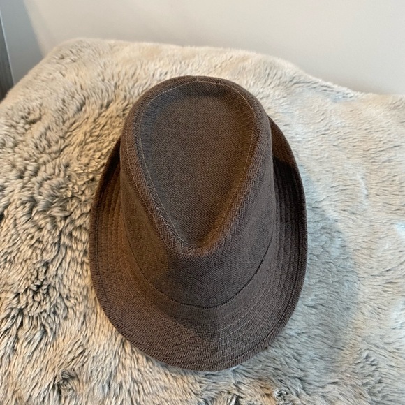 Trendy Hat - Picture 2 of 4